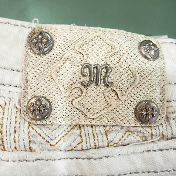 Miss Me Pants - EUC BEUTIFUL MISS ME SHORTS